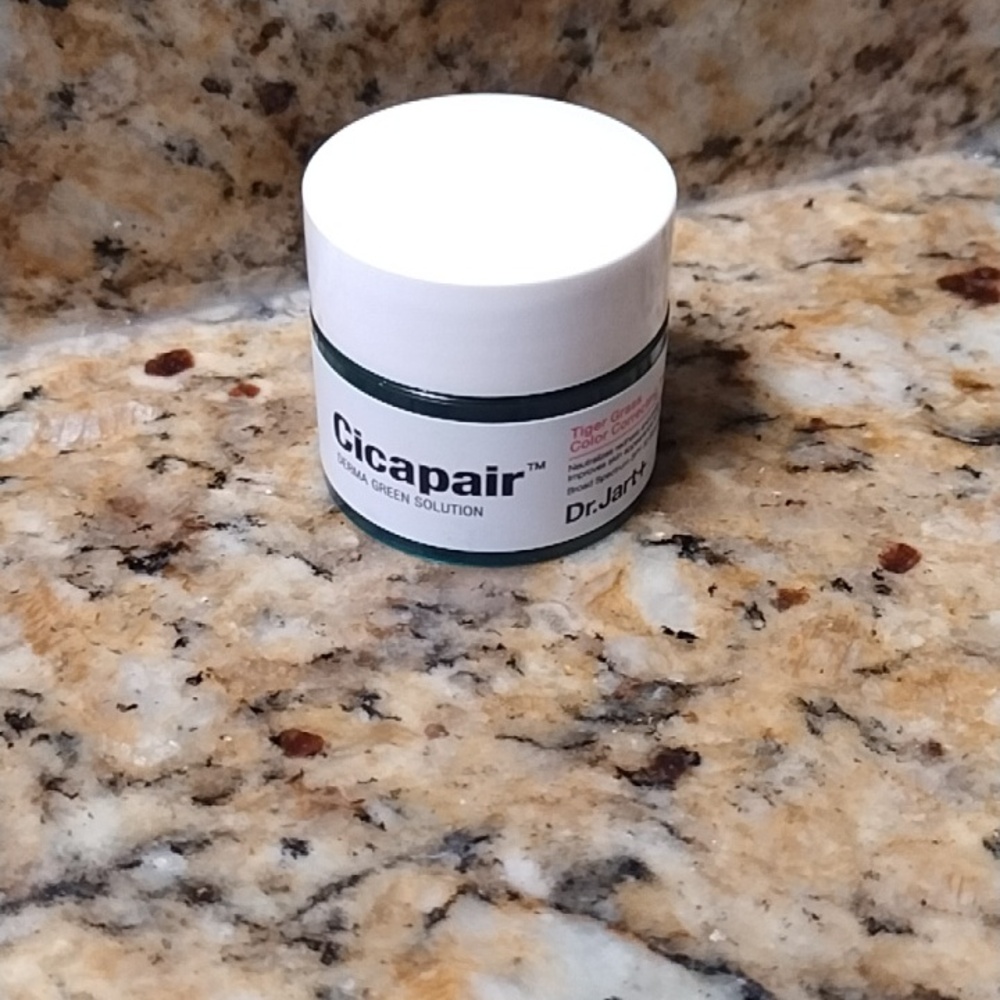 Dr.Jart+ 10ml cicapair tiger grass color correcting treatment